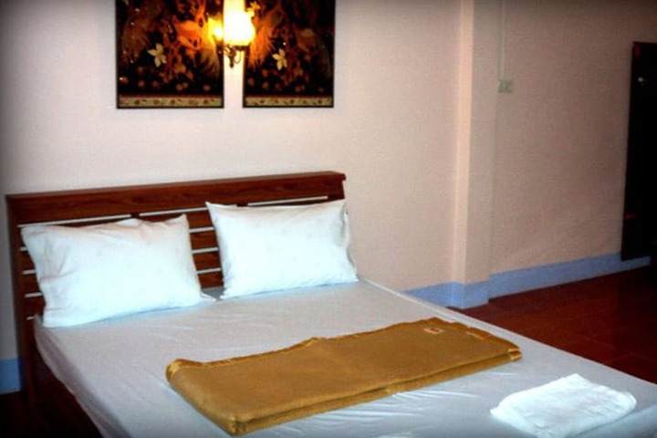 Room 5 of 26