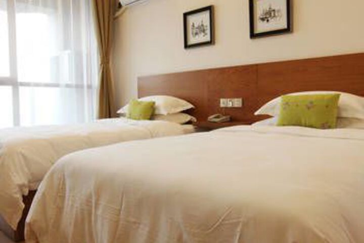 Room 9 of 9