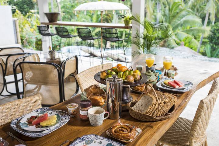 Breakfast/Coffee Service 55 of 60