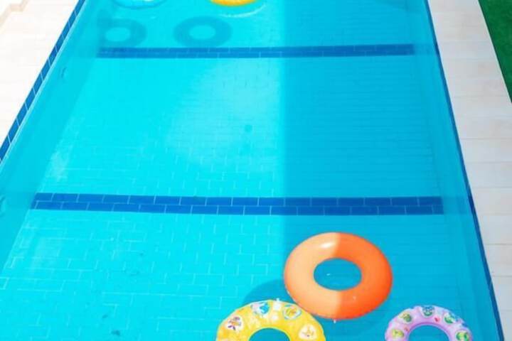 Pool 15 of 23