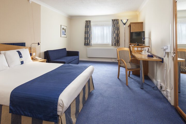 Room 2 of 55