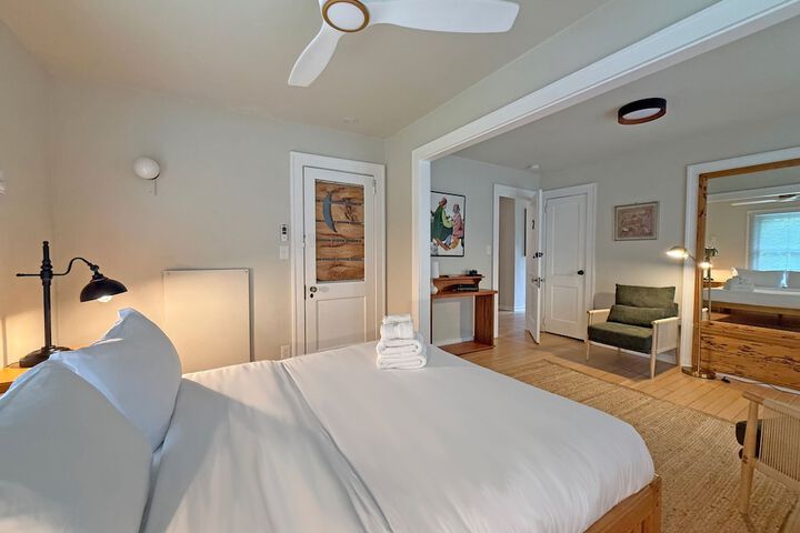 Room 27 of 62