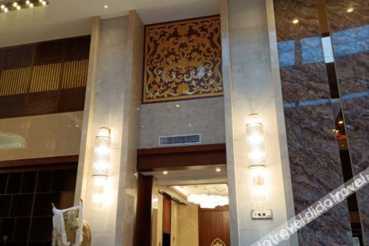 Hotel Interior 18 of 30