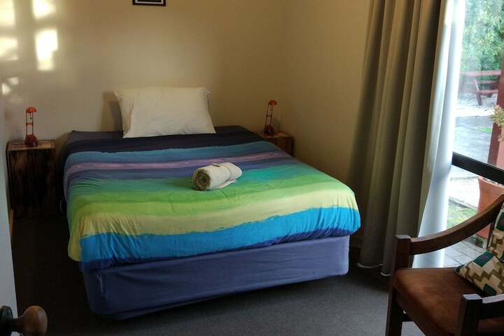 Room 10 of 42