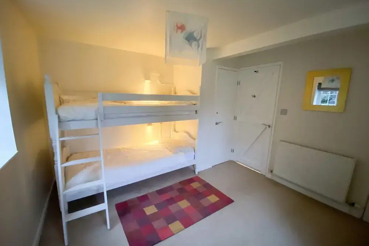 Room 2 of 12