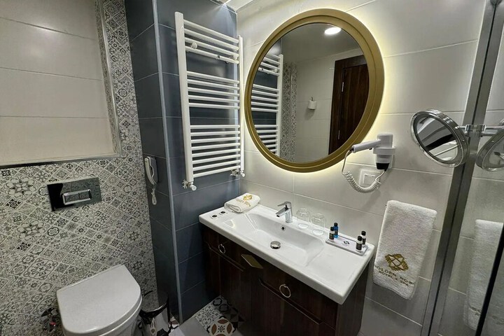 Room 20 of 34