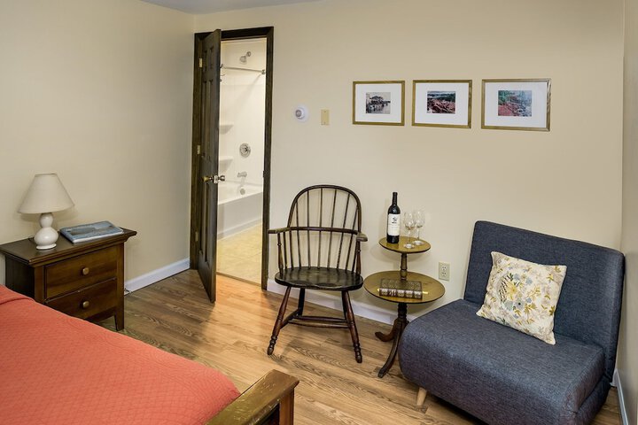 Room 37 of 106