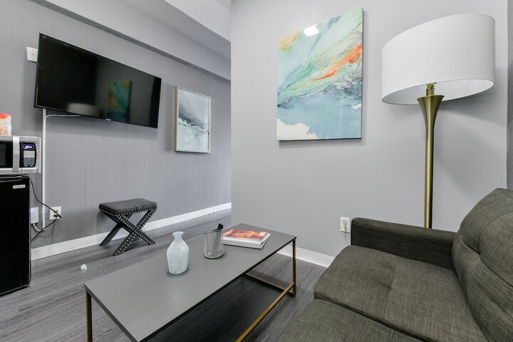 Room 42 of 46