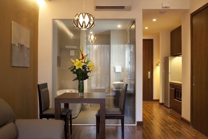 Room 5 of 38