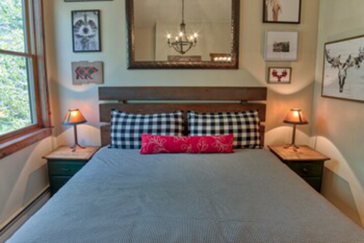 Room 33 of 38