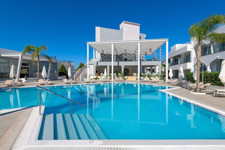 Pool 31 of 63