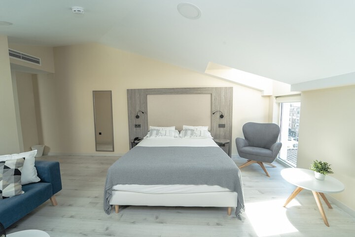 Room 13 of 72