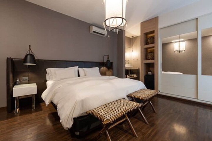 Room 18 of 51