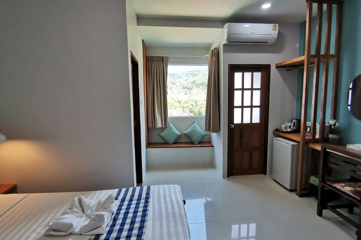 Room 5 of 90