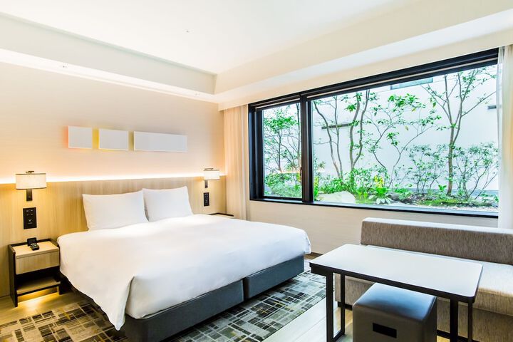 Room 25 of 160