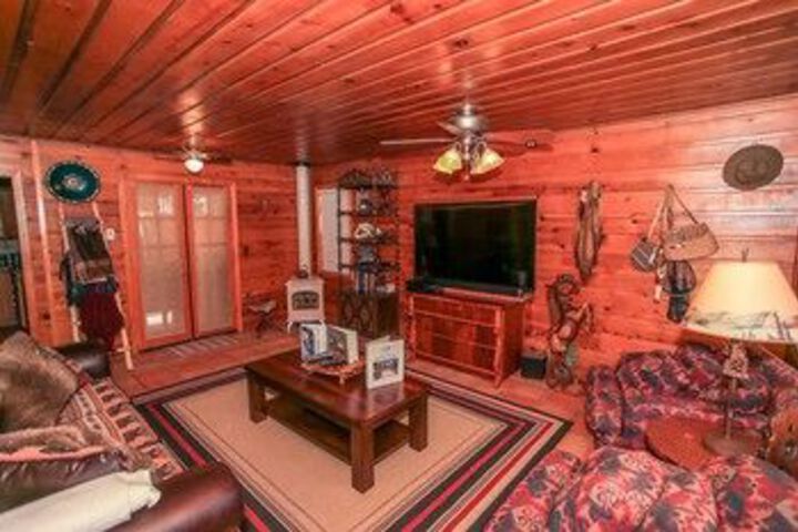 Room 27 of 32