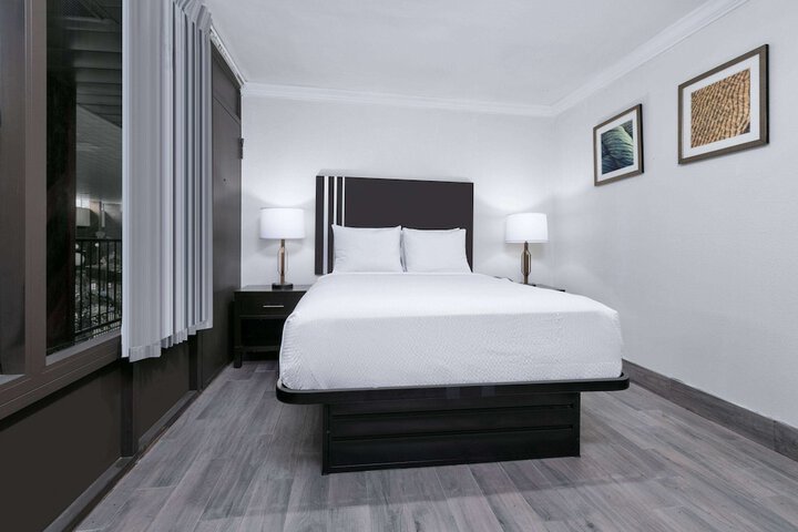Room 14 of 35