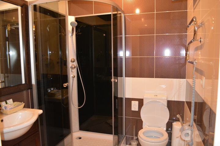Room 15 of 75