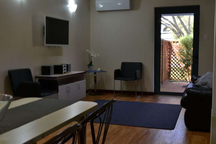 Room 25 of 174