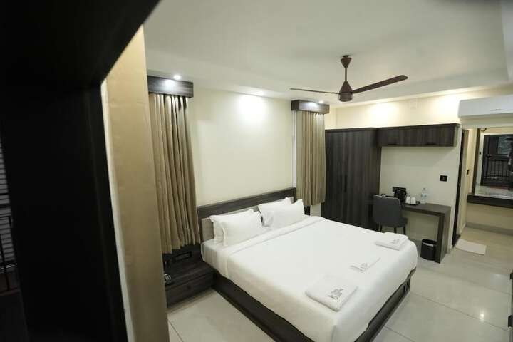 Room 5 of 22