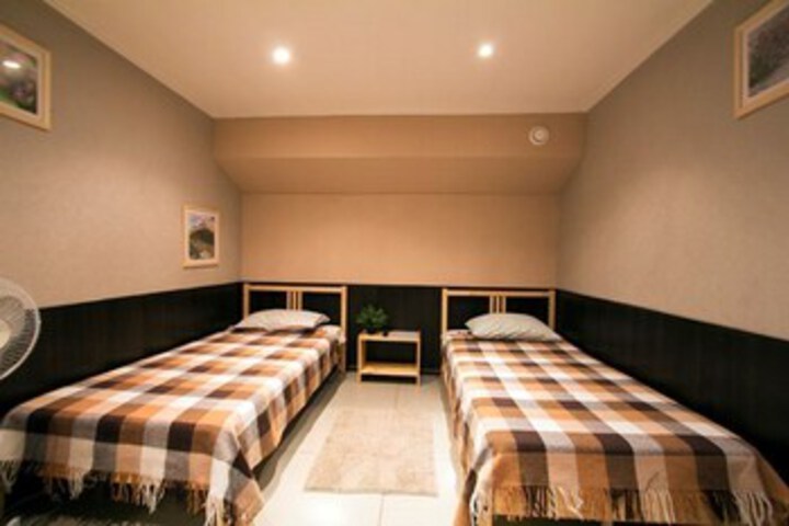 Room 17 of 52