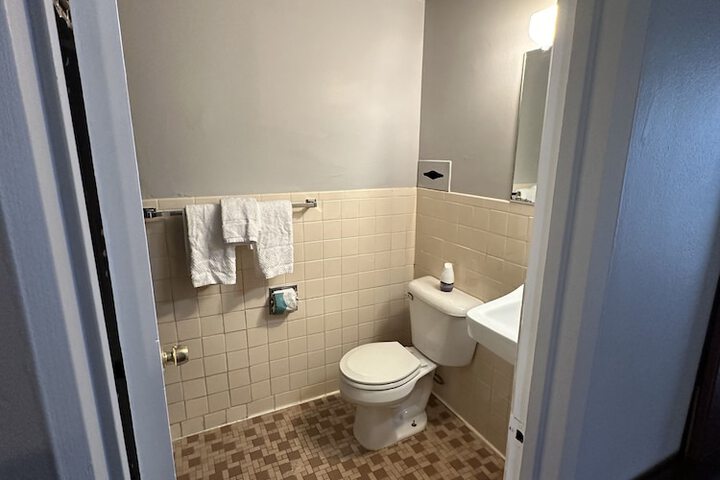 Room 7 of 7