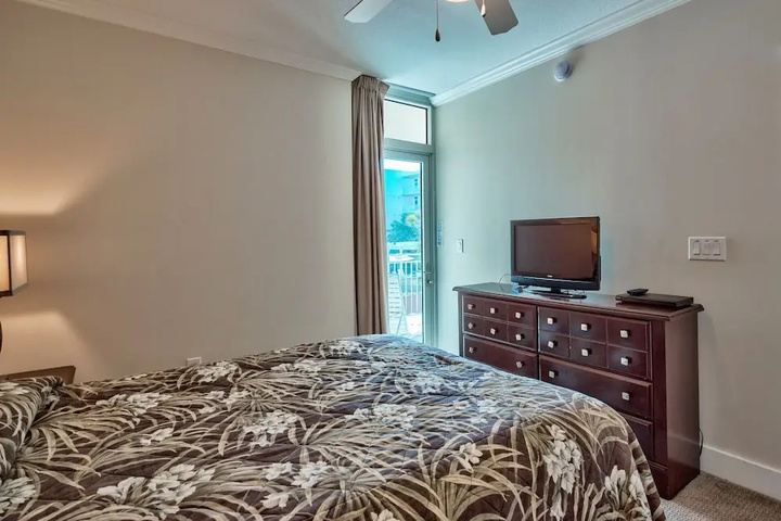 Room 3 of 27
