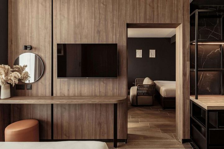 Room 48 of 177