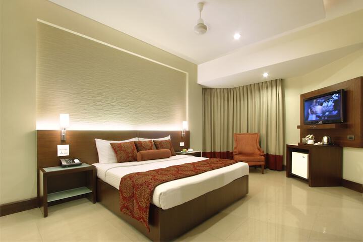 Room 5 of 42