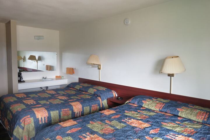 Room 4 of 26