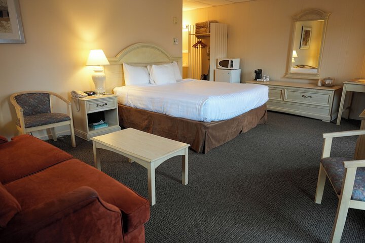 1 King Bed Premium (6 of 21)
