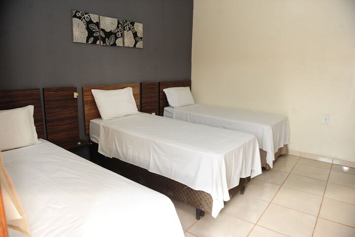 Room 10 of 25