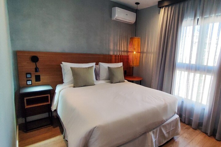 Room 35 of 100