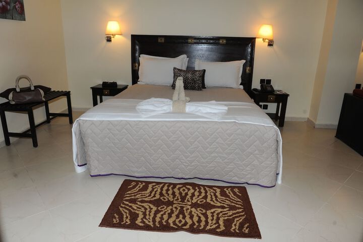 Room 13 of 71