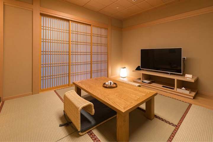 Room 18 of 51
