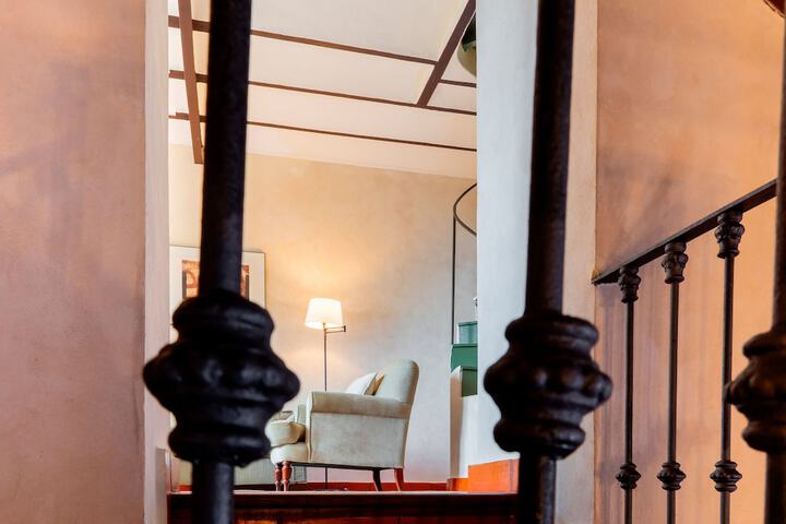 Room 28 of 194