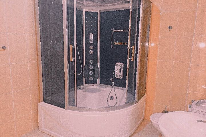 Room 2 of 42
