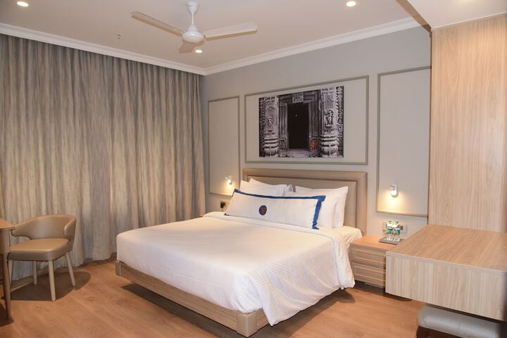 Room 20 of 103