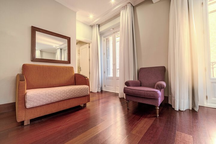 Room 25 of 27