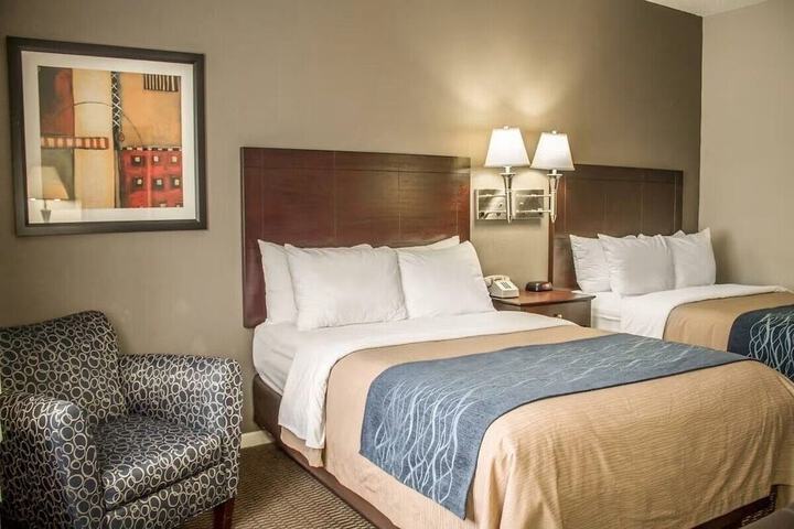 Room 8 of 43