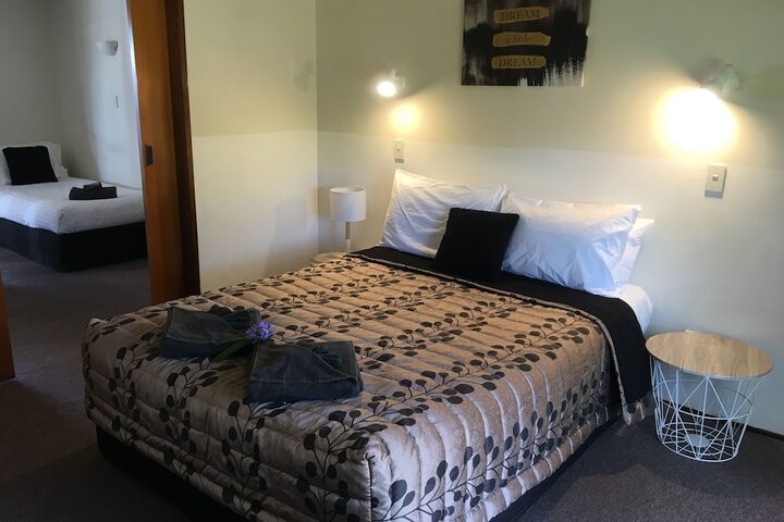 Room 25 of 141