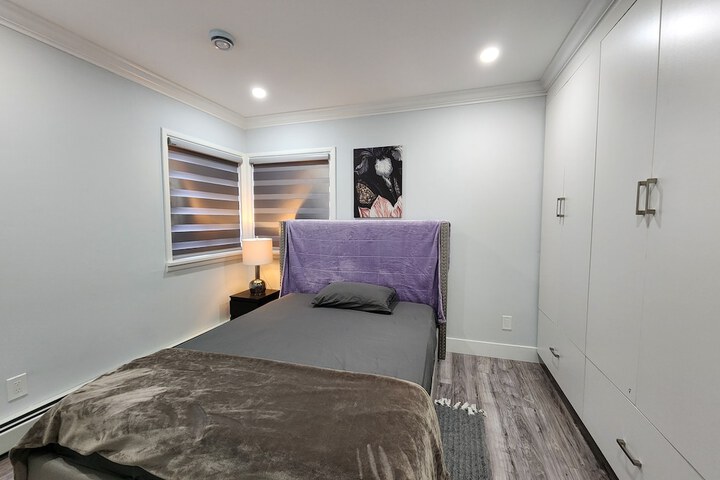 Room 5 of 30