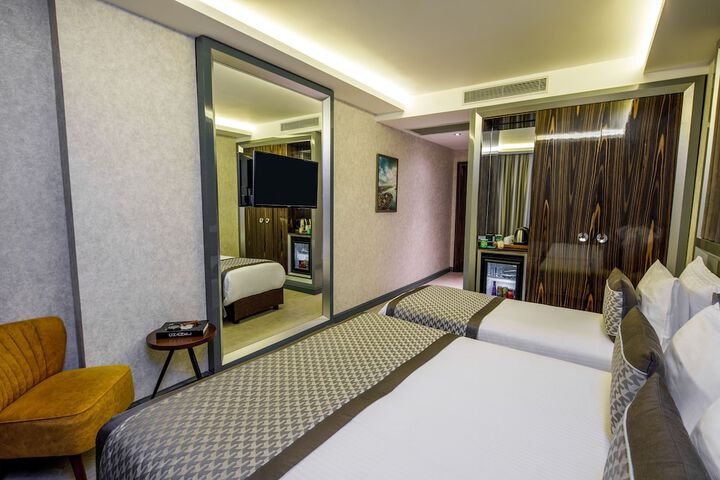 Room 35 of 107