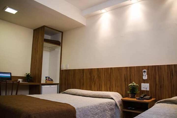 Room 4 of 44