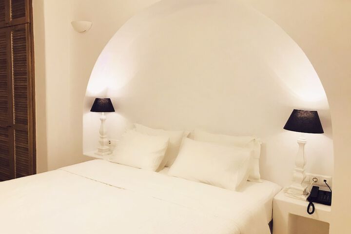 Room 27 of 106