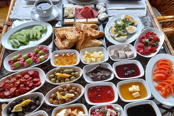 Breakfast/Coffee Service 58 of 73