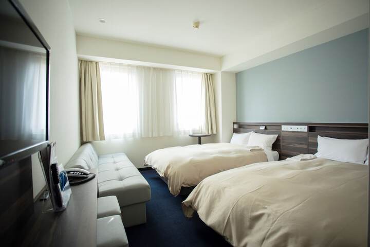 Room 18 of 46