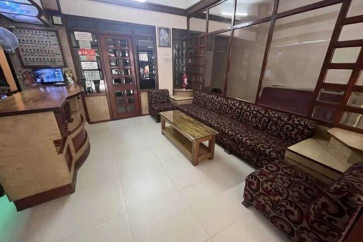 Hotel Interior 4 of 36