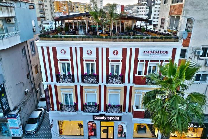 Hotel 114 of 120