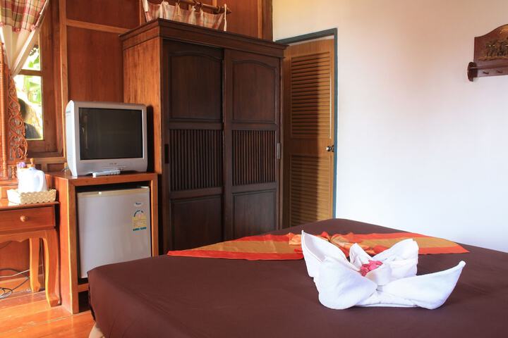 Room 12 of 51